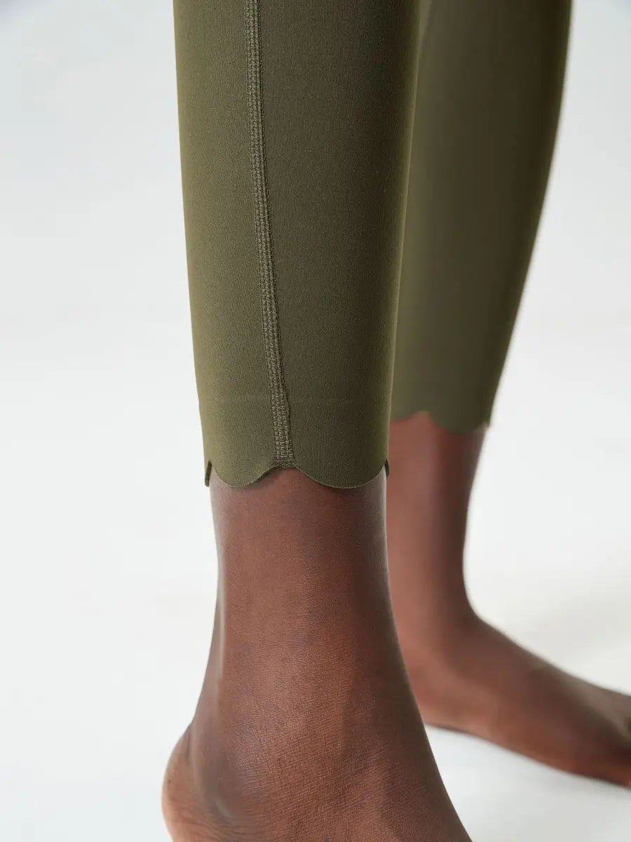 Heartfelt Waves Leggings